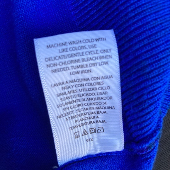 Eye Catching Blue Floral Cardigan - Picture 8 of 8